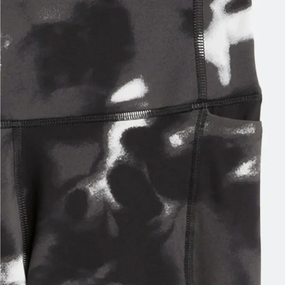 Under Armour High Rise Tie Dye Leggings Black White Ink Wash Size Large - Picture 12 of 15
